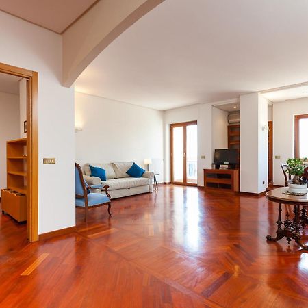Cervantes I - Bh 65 Napoli Ngoại thất bức ảnh