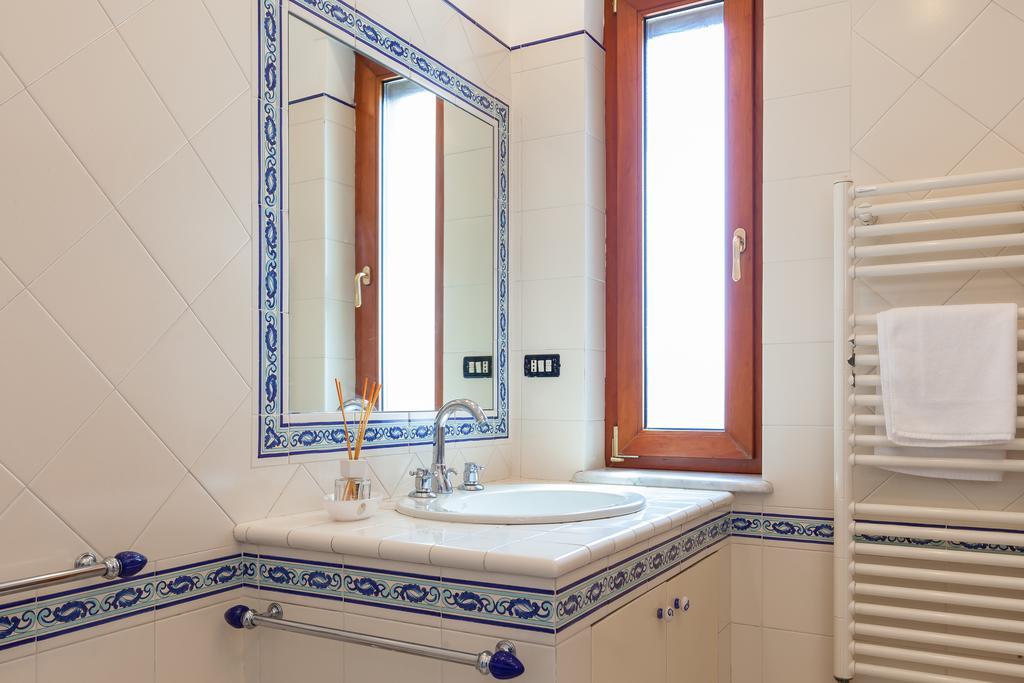 Cervantes I - Bh 65 Napoli Ngoại thất bức ảnh
