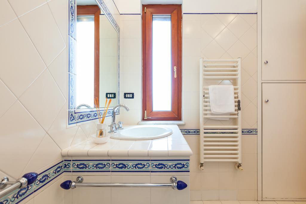 Cervantes I - Bh 65 Napoli Ngoại thất bức ảnh