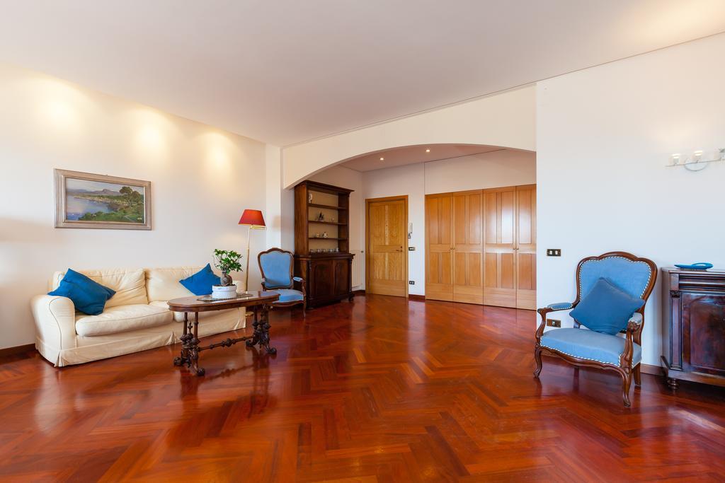 Cervantes I - Bh 65 Napoli Ngoại thất bức ảnh
